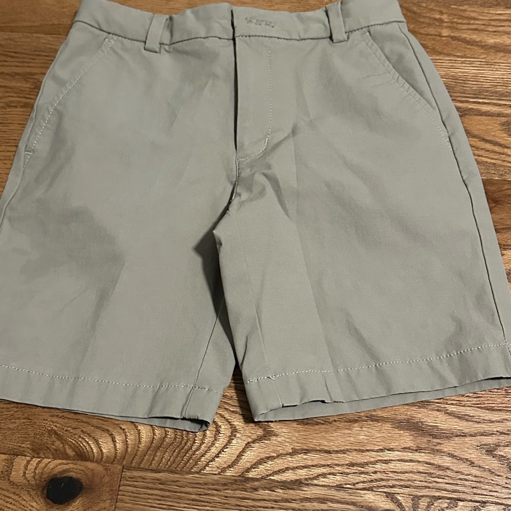 Boys Vineyard Vines Khaki shorts